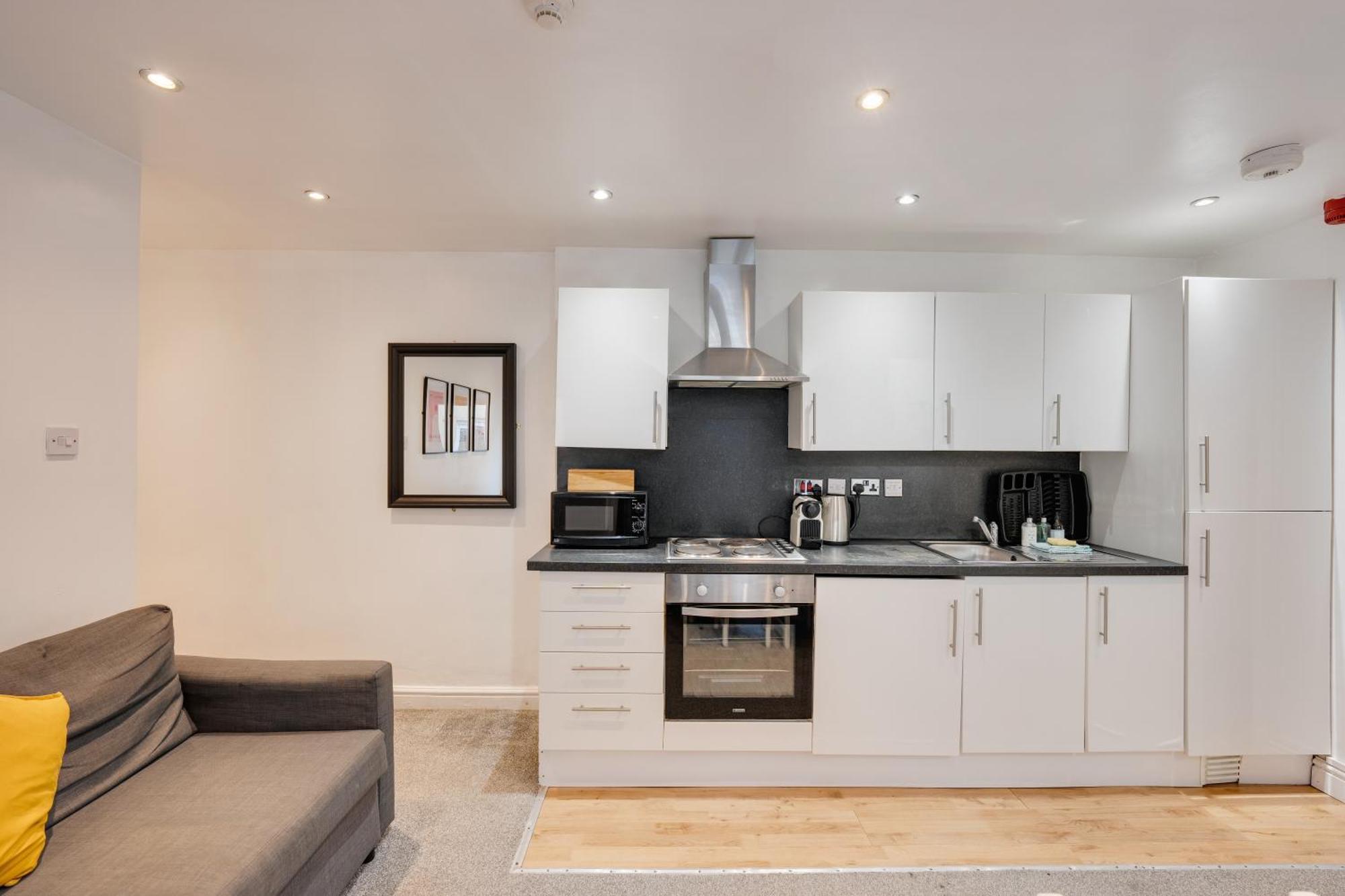 2 Bedroom Aprtmnt For Upto 6 Nr Centre, Uni &Parks Cardiff Eksteriør bilde
